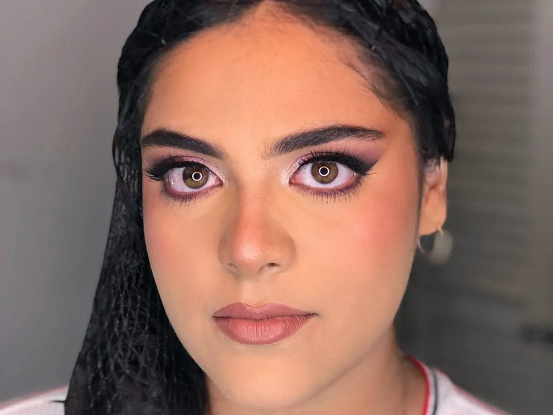 Quinceañera 6 – Quinceañeras & Graduaciones